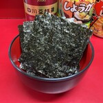末広家 - 高級海苔は5枚180円。