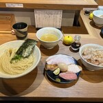 ジャパニーズ ラーメン 五感 - 