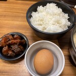老虎苑 - 漬物無料　生卵＠50円