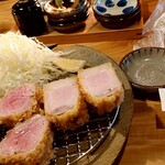 とんかつ 乃ぐち - 脂が旨い