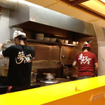 ラーメン荘 夢を語れ - Tシャツの色も秋から冬仕様