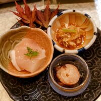 天冨良 よこ田 - 季節の酒菜3点盛り合わせ