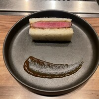 焼肉うしごろ 新宿三丁目店 - 