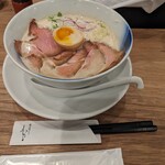 鶏白湯そば わたる - 