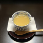 よし町 - 良い餡掛けだあああああ
      はちゃめちゃ美味しい！
      滑らかで繊細な質感なの〜！！
      