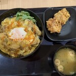 親子丼と鶏料理 鶏山賊 - 