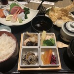 はな膳 - 料理写真:天ぷらと刺身御膳¥2000