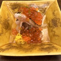 のぐち 継 - カマスの焼き霜、イクラ、菊菜、大根おろし
