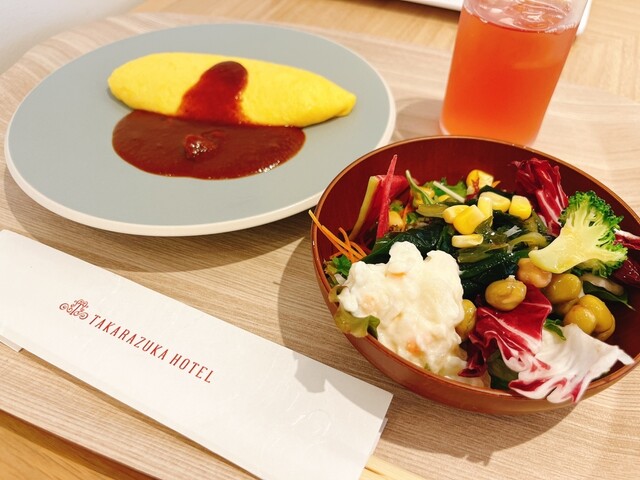 ビュッフェCafé and Restaurant ビュッフェ＆カフェレストラン アンサンブルのご予約 - 宝塚