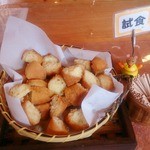豆腐茶屋 佐白山のとうふ屋 - 試食用の「豆乳ドーナツ」