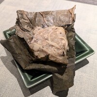 銀座 桃の木 - 蓮の葉ちまき