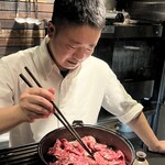 肉 希々 - 
