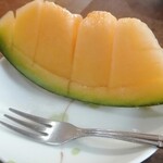 栄寿司 - デザートのメロン。→甘く美味しかったです！