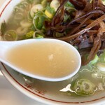 ラーメン住吉亭 - あっさりとした塩とんこつ