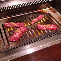 黒毛和牛焼肉 虎斑 北新地店 - 