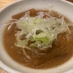 神田西口 もつ焼のんき - もつ煮込み 280円（税込）