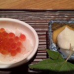 銀座ろくさん亭 - イクラ茶碗と柿、梨白和え