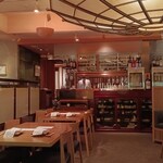 266018642 - 店内