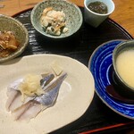 魚匠屋 神田西口店 - 酒の肴5種盛り（税込988円）