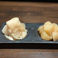 鮨 森学 - ガリ二種