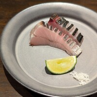 鮨 森学 - 鰆の藁焼き