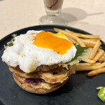 J.S. BURGERS CAFE - 月見つくね天ぷらバーガー