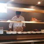 海鮮ブッフェダイニング 銀座八芳 - 北京ダック処