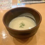和食×洋食 ニジノアト - お通し じゃがいもの冷製スープ