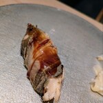 鮨 近藤 - あなご→脂がのっていてふんわり食感です。甘辛のタレも◎