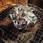 Horumon Yakiniku Umauma - 酒蒸し。炭火ですよ！