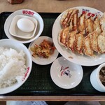テンホウ - ぎょうざ定食