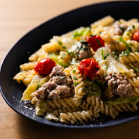 サルシッチャと青唐辛子のツマミパスタ