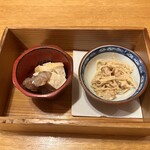 郷土料理&炭火串焼 笑う門 - 付け出し