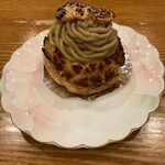 米粉シュークリーム専門店 はづき 田園調布 - 栗のシュークリーム