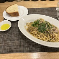 Osteria Tutto Sole - 秋刀魚と茄子のパスタ