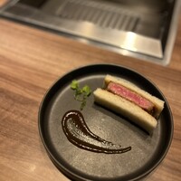 焼肉うしごろ 新宿三丁目店 - 