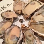 銀座で生牡蠣が美味しい専門店 牡蠣Bar - 開けたて生牡蠣盛り