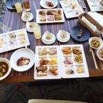 コンチネンタルレストランFirenze - 料理写真:●カジュアルフレンチ
オーダー&ハーフブッフェ ランチ
大人　土日祝　4,200円
ビュッフェで取ってきたサラダパン以外の全料理
このあとまた、注文した皿が6品来てるので
当然腹パンにはなった（笑）