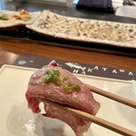 266054581 - 黒毛和牛肉寿司