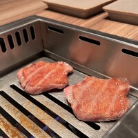 焼肉うしごろ 新宿三丁目店 - 