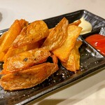 大衆炉端 心 - ポテトフライ 580円