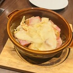 湯島天神横ラクレットグリル チーズ料理＆スイスワインのお店 - 