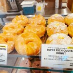 WARU WARU DONUT - 
