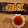 マルヤス酒場 - 焼き餃子　ラー油入りタレが一緒に来るので自分好みの味付けができない