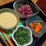 セッチュウアン - 坊っちゃんかぼちゃのムース、かきのもと、モロヘイヤ、サーモン