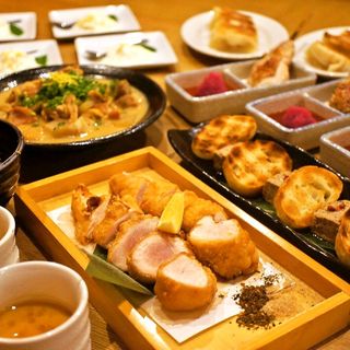 季節の食事会に 肉汁たっぷり 手作り餃子 や自家製 レバーパテ などお酒に合うラインナップをご用意 バラエティ豊かな全9品 鶏屋の堪能コース お料理のみ 閉店 サンダーバード 池袋東口店 池袋 居酒屋 食べログ