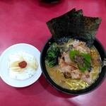 ラーメン 杉田家 - ラーメン並890円＋和風120円＋小ライス110円