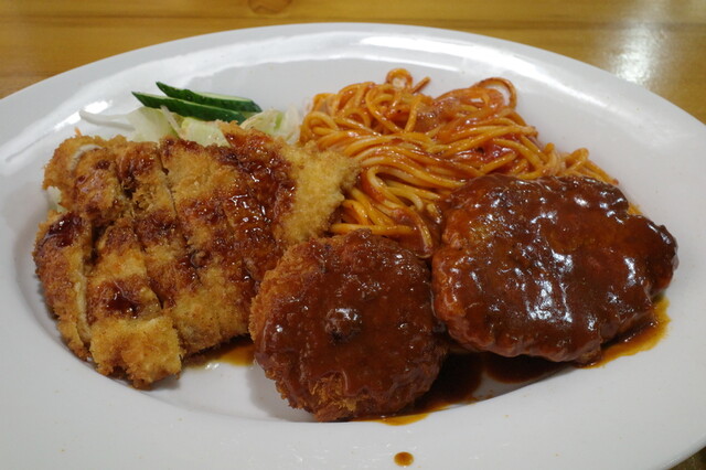 キッチンナイフとフォーク - 矢吹（ハンバーグ）の写真