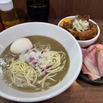 ヌードル＆スパイスカレー 今日の1番 - 