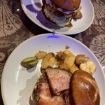 OVERWHELM HAMBURGER & BAR STAND - 